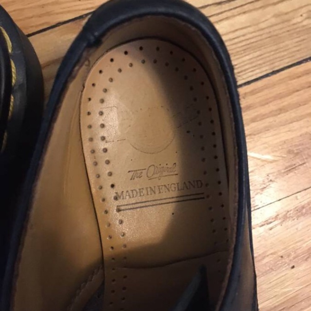 Doc Martens Youth Size 1 - Picture 2 of 8